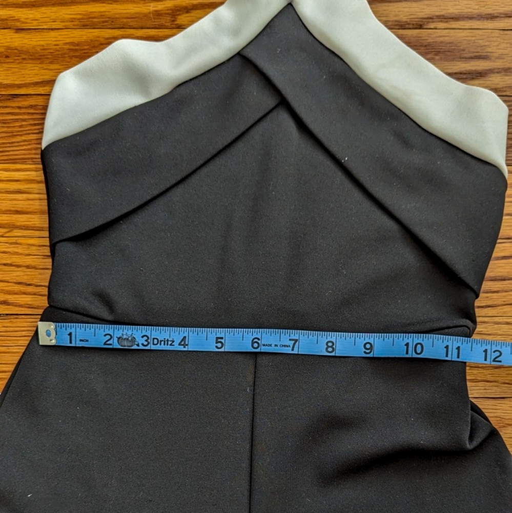 SOLD 🚫 Chic Petite Black & White Color Block Cross Front Neck Jumpsuit - Picture 9 of 16